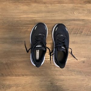 Hoka One One Clifton 8 Everyday Training Shoe, Size 8, Black/White